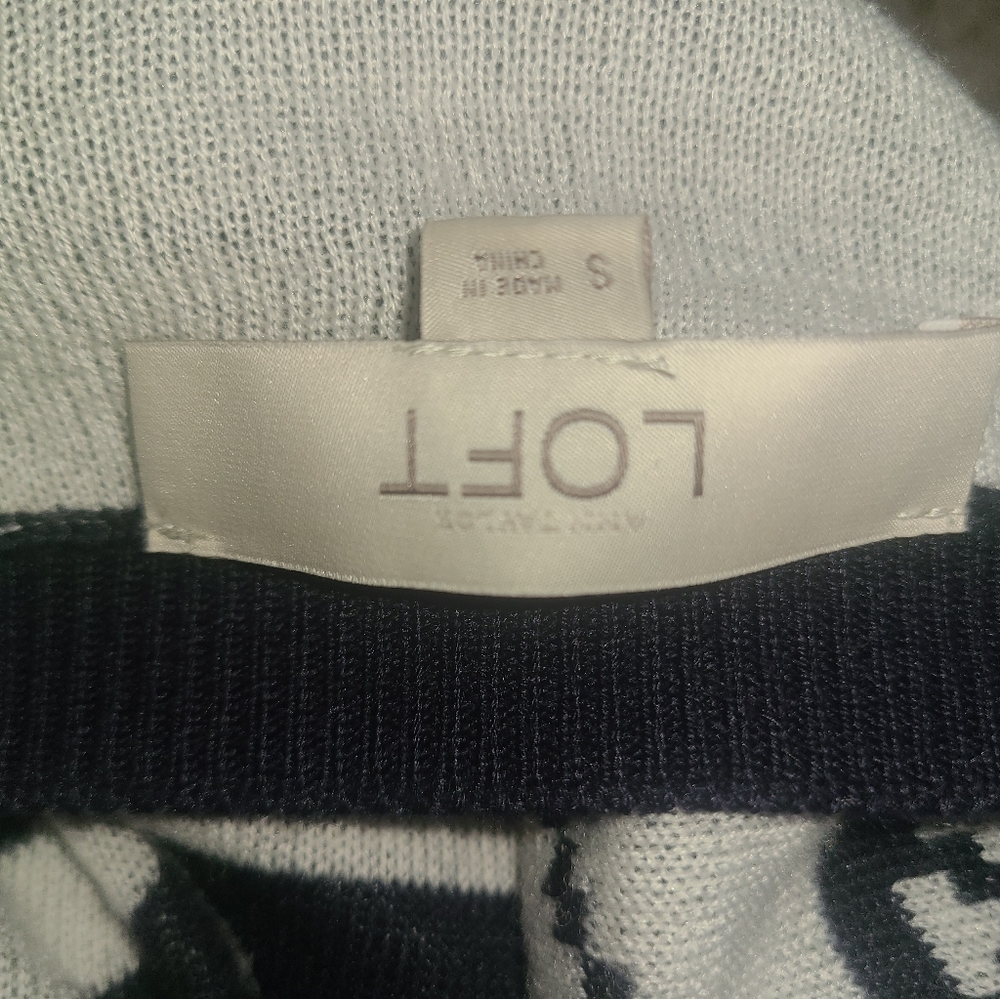 Loft Sweater Small - Picture 4 of 4